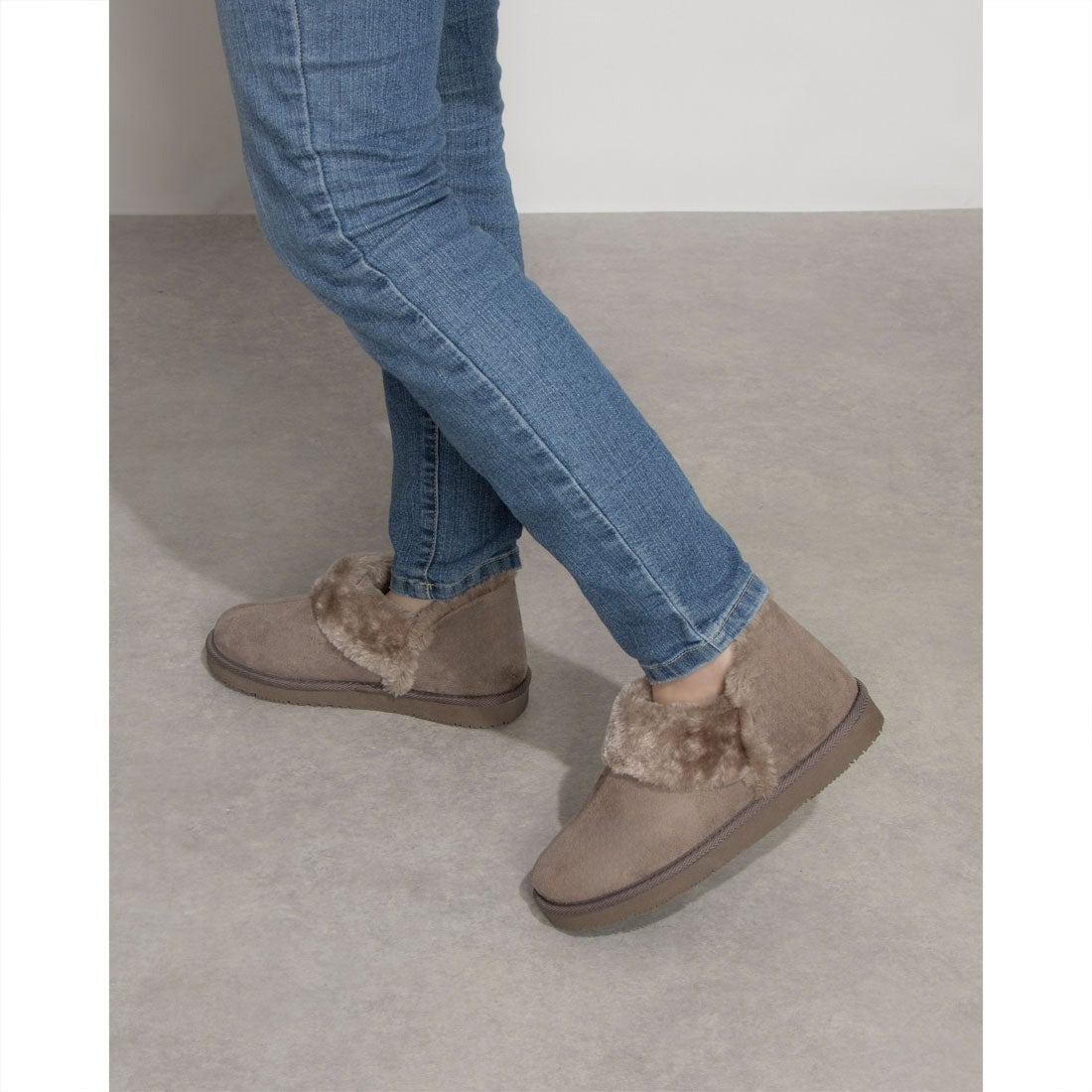 イタリコ ITALICO あったか ファーフラット  スリッポン (20it53 )